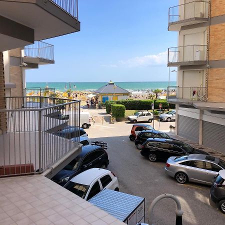 Residence Centro Commerciale - Walterigato Apartments Solo Per Famiglie Lido di Jesolo Dış mekan fotoğraf