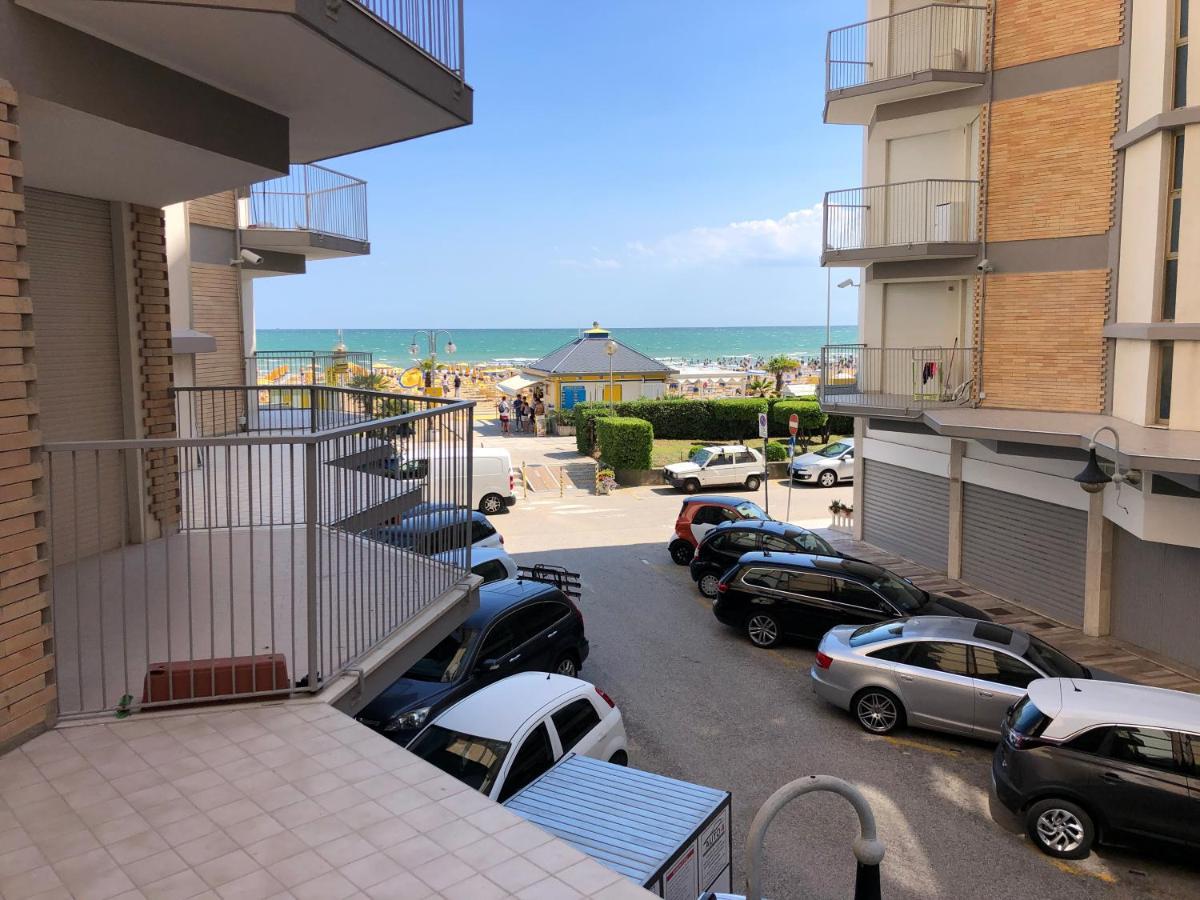 Residence Centro Commerciale - Walterigato Apartments Solo Per Famiglie Lido di Jesolo Dış mekan fotoğraf
