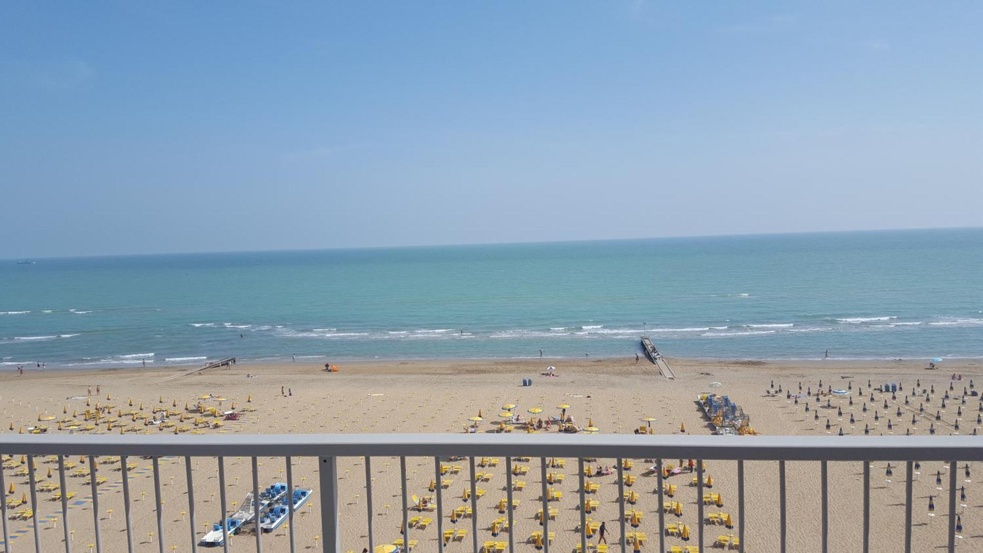 Residence Centro Commerciale - Walterigato Apartments Solo Per Famiglie Lido di Jesolo Dış mekan fotoğraf